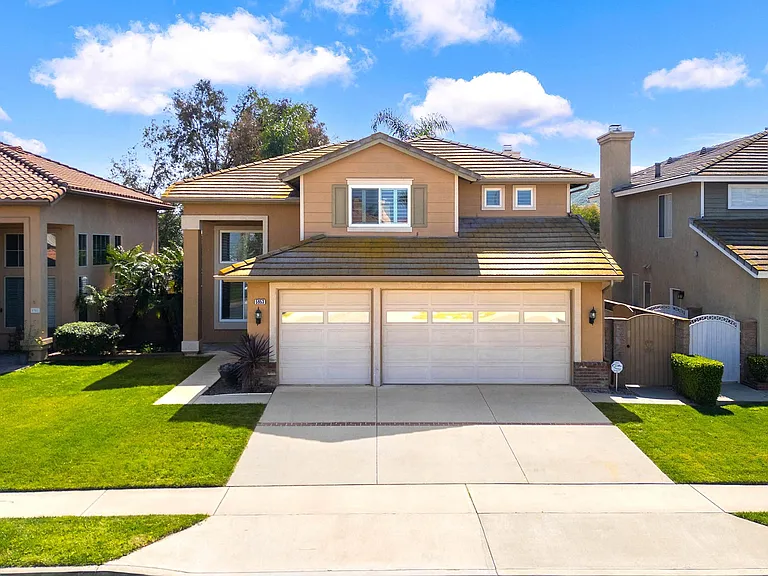 5953 Park Crest Dr — Photo 1