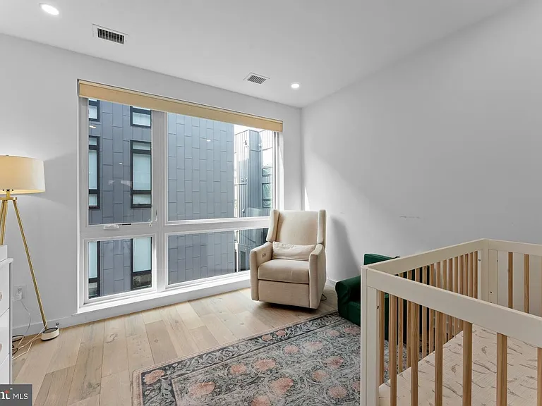 312 Poplar St — Photo 17
