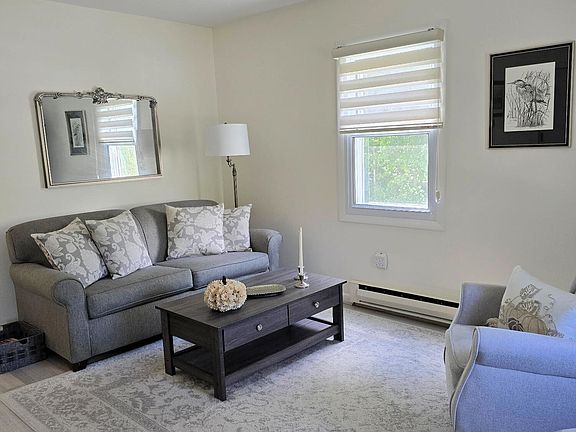 3rd image of 110 Mechanic Street #8