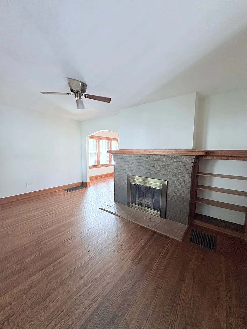 Charming 2 beds 1 baths in Columbus! — Photo 3
