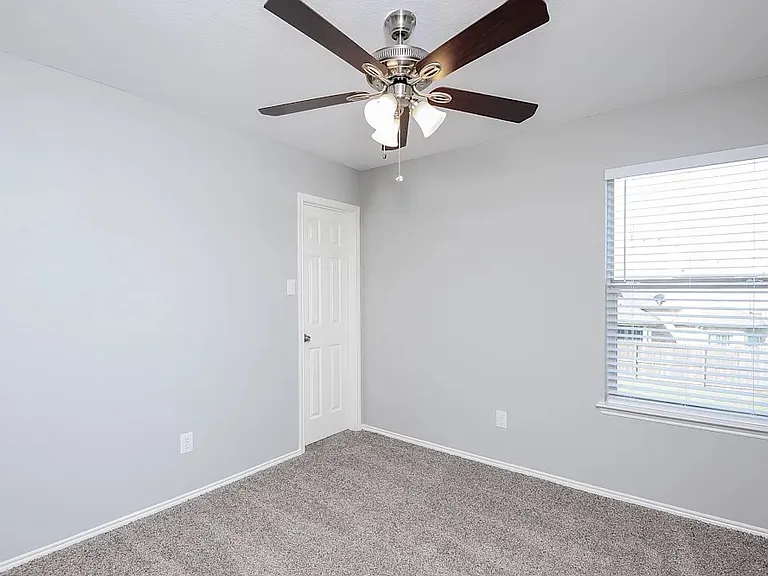 11944 Brown Fox Dr — Photo 6