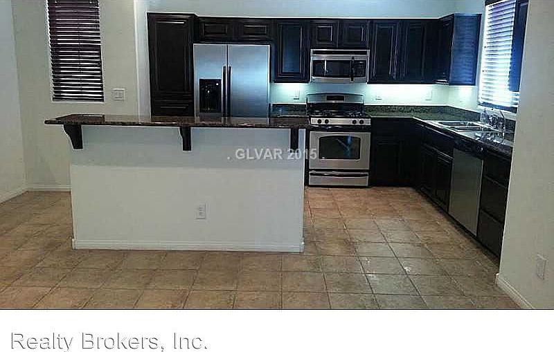 2nd image of 10537 Mann St
