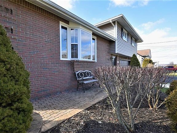 2nd image of 2328 Sherwin Dr