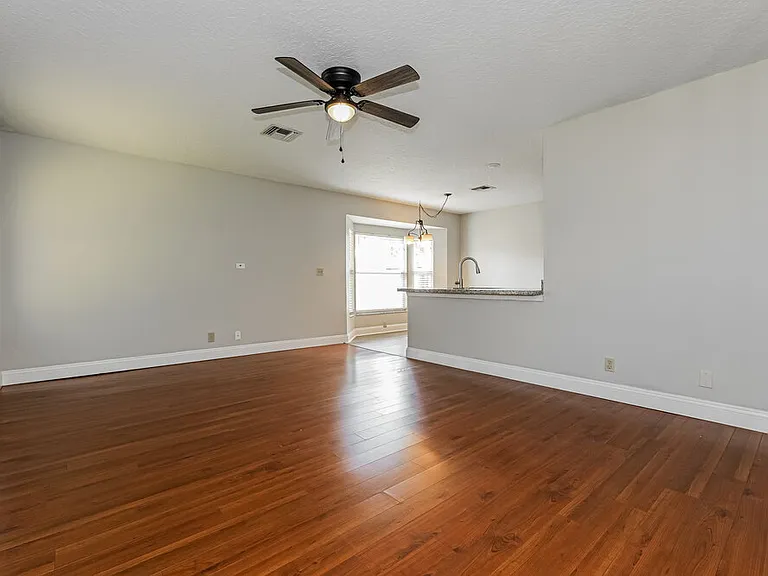 13515 Northumberland Cir — Photo 3