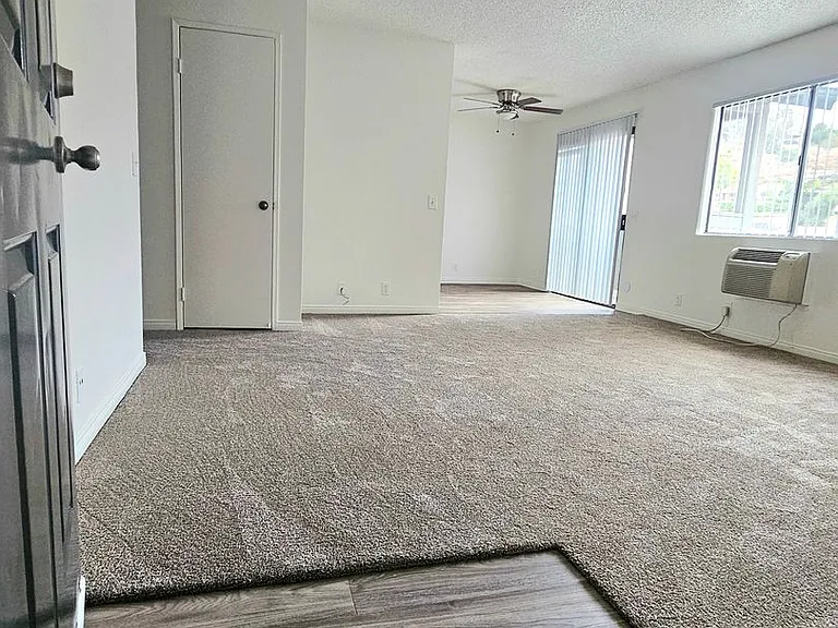 9669 Marilla Dr — Photo 9