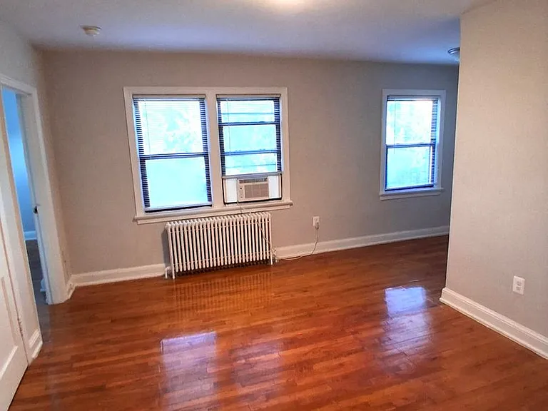 1266 Morse St NE — Photo 17