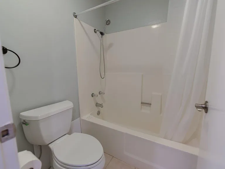 391 Stanford Ct — Photo 12