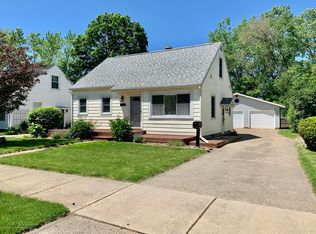 1111 Pennway Dr, Lansing, MI 48910