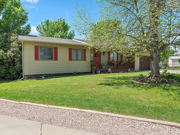3111 Dry Creek Ct, Rapid City, SD 57703