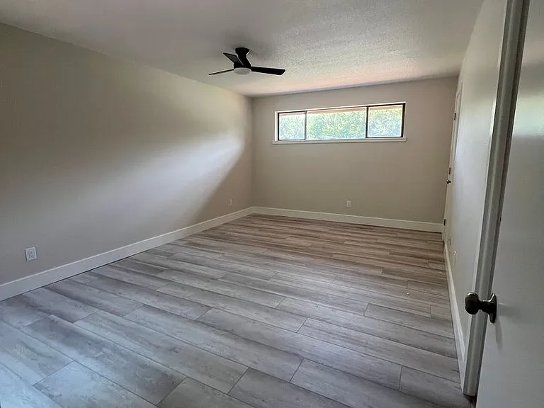 733 Galloway Dr — Photo 4