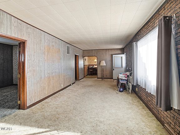 5th image of 606 Highland Ave