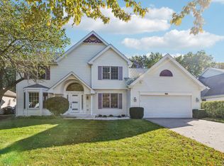 1150 Prairie Dr, Algonquin, IL 60102