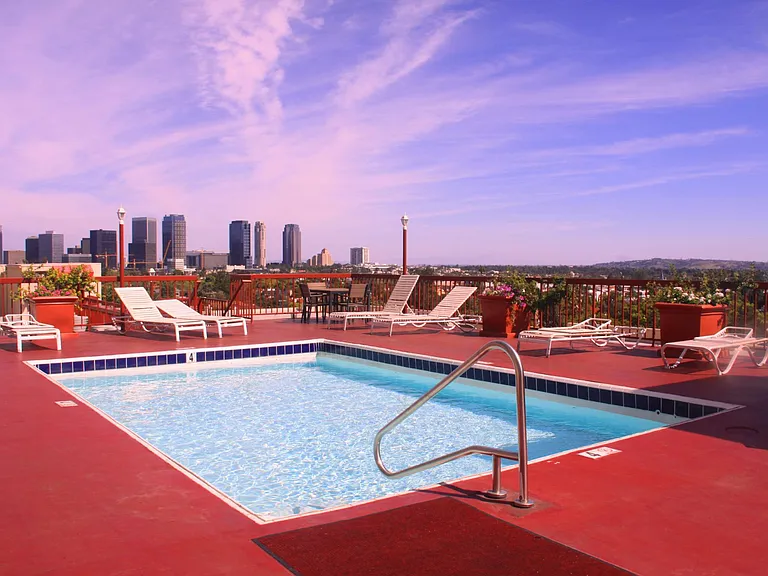 Roof deck swimming pool