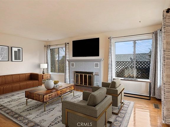 4th image of 360 3rd St