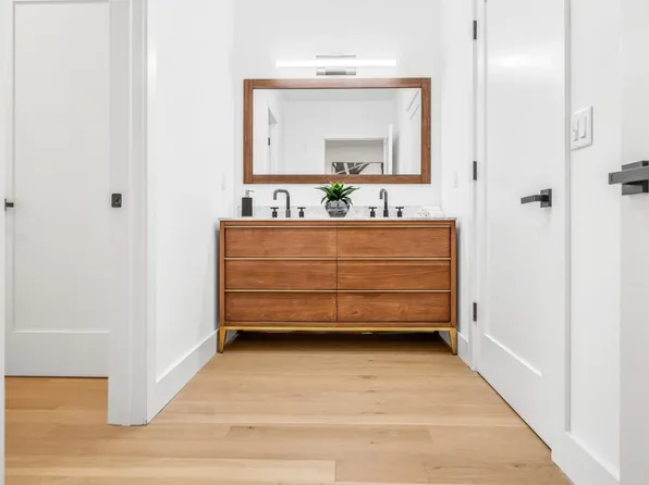 649 38th Street image 21 of 28