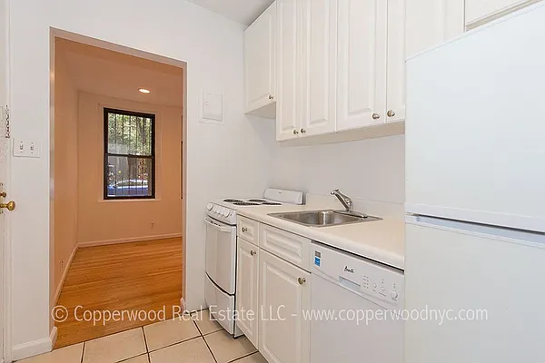 Rented by Copperwood Real Estate | media 25