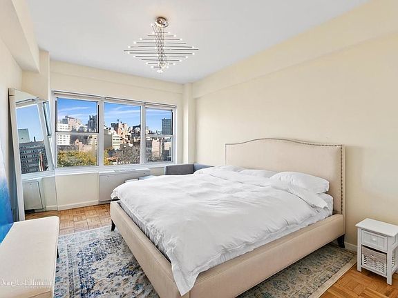 4th image of 23 Greenwich Ave #10G