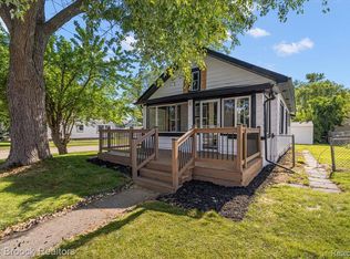 1986 Romeo St, Ferndale, MI 48220