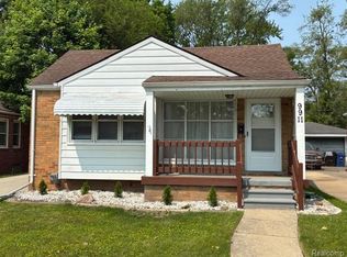 9911 Kinloch, Redford, MI 48239