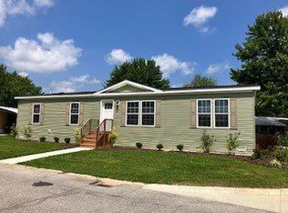 1 Friendship Ln #FRI01, Olmsted Falls, OH