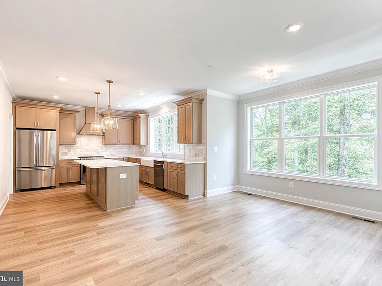 610 Echo Cove Dr — Photo 9