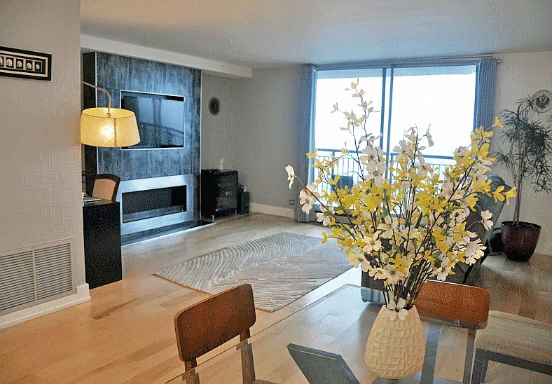 6007 N Sheridan Rd, Chicago, IL 60660 HotPads