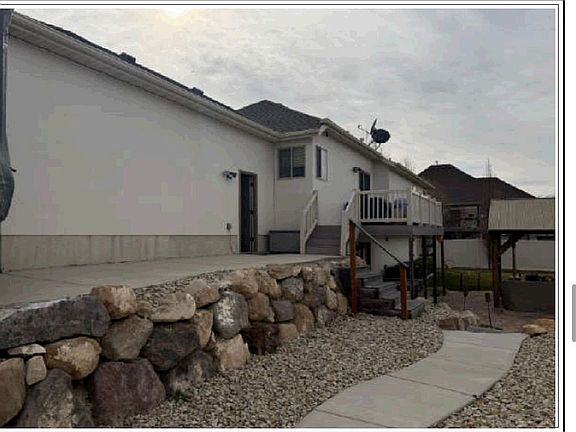5th image of 382 W Alpine Dr