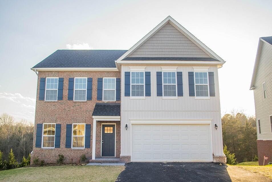 1st image of 7923 Carriage Park Dr