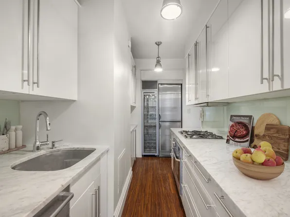 77 Park Avenue image 5 of 5