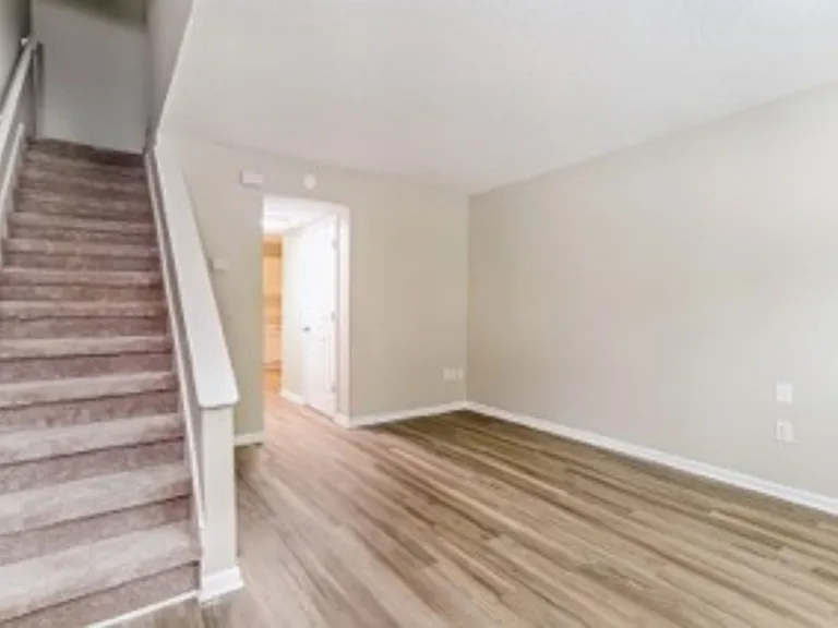 525 Stinson Dr #A9 — Photo 5