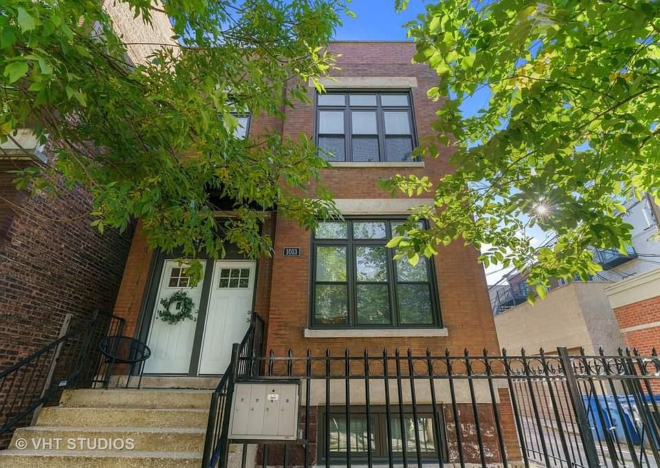 1st image of 1013 N Marshfield Ave #1R