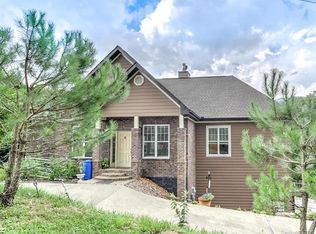 86 Indian Mound Trl, Fairview, NC 28730