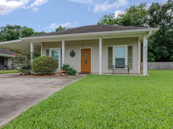 11231 Tracy St, Saint Amant, LA 70774