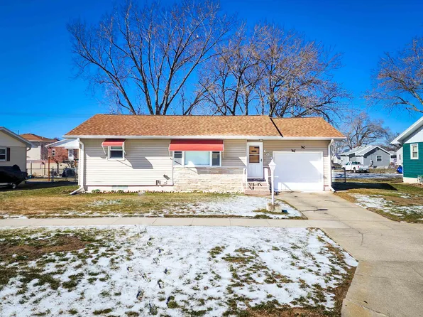 608 Pierce St, Norfolk, NE 68701