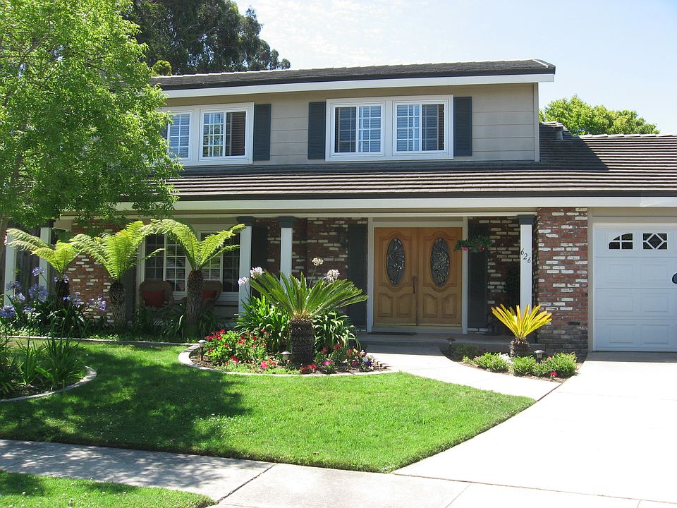 1st image of 626 Meadowbrook Dr