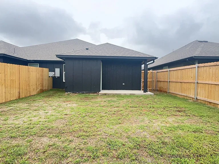 11425 University Dr — Photo 20