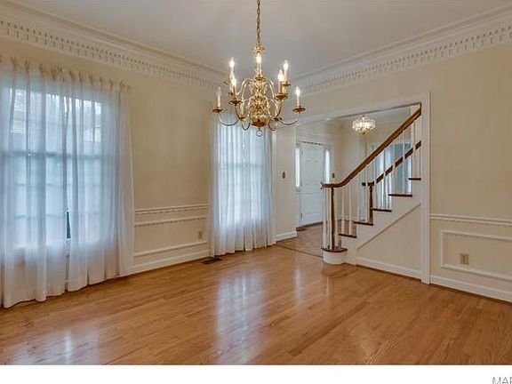 3rd image of 1824 Brookcreek Ln
