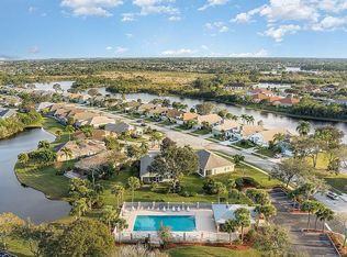 1737 Sun Gazer Dr, Rockledge, FL 32955