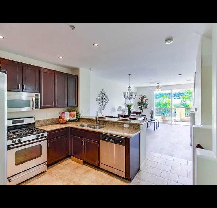 1st image of 1425 Paseo Orion