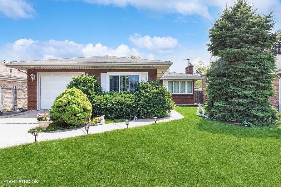 1st image of 1341 Burnham Ave