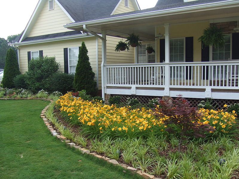 2nd image of 753 Appian Way