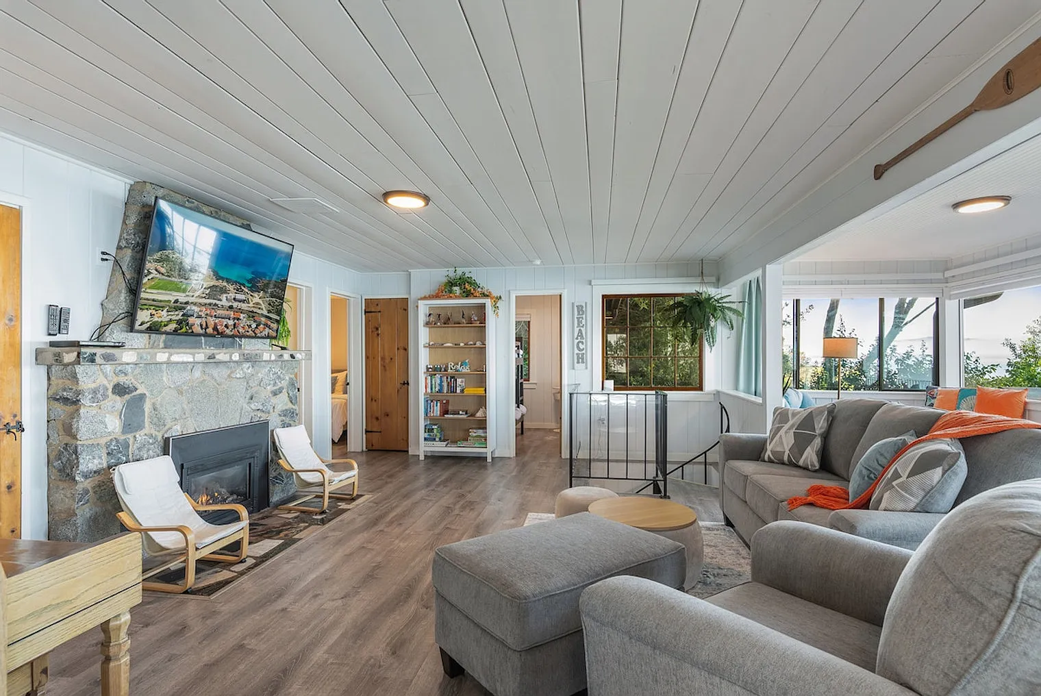 3 bed, 1.0 bath, $7,725 — Photo 2