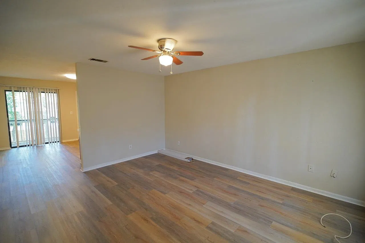 2 bed, 3424 sqft, $1,200 — Photo 3