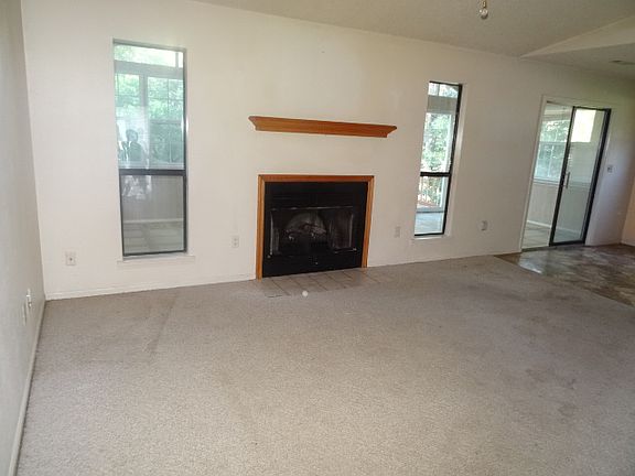 4th image of 13442 Mimosa Ln