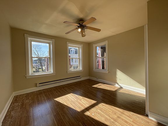 5th image of 616 W Franklin St #2