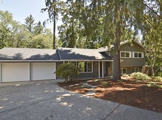 3865 Wilshire Ln, Eugene, OR 97405