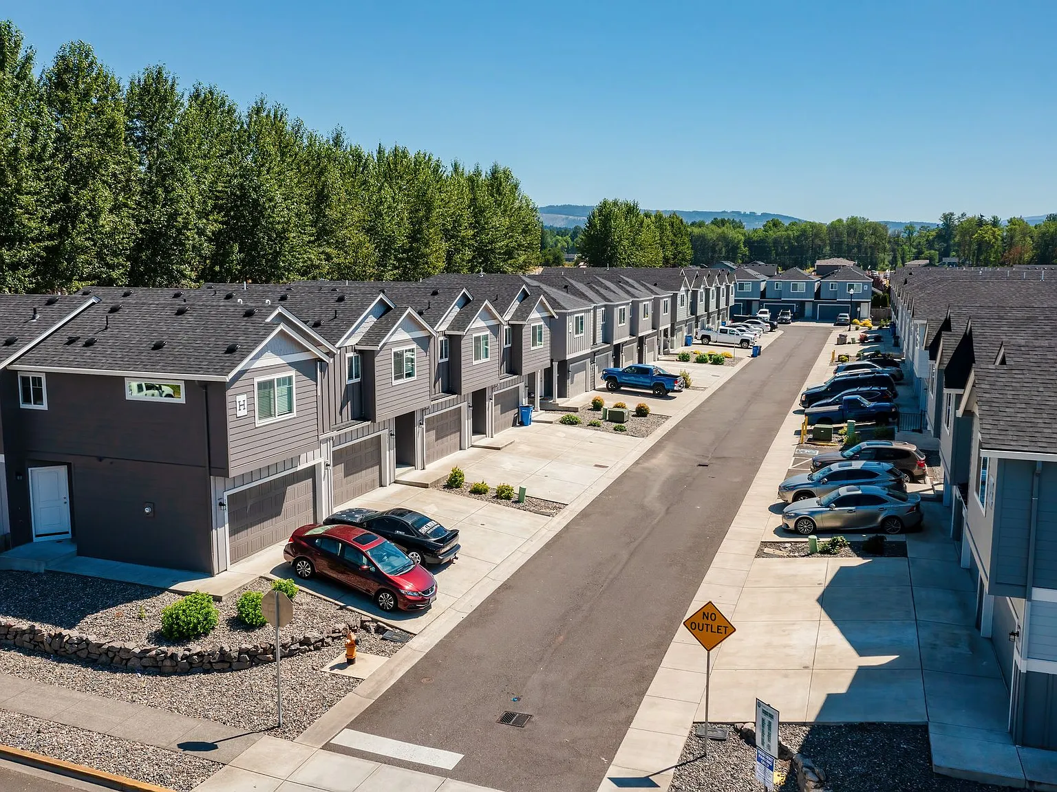 Oak Heritage Townhomes — Photo 3