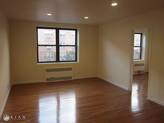 Rented by Kian Realty | media 17