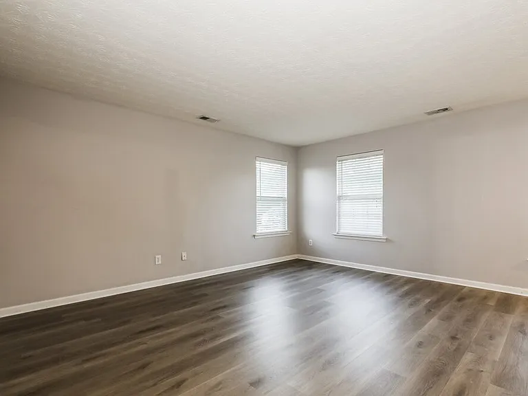 2894 Edgewater St SW — Photo 15