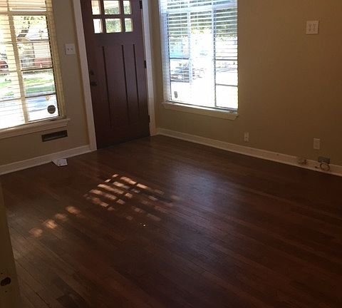 2nd image of 135 Oxford Dr